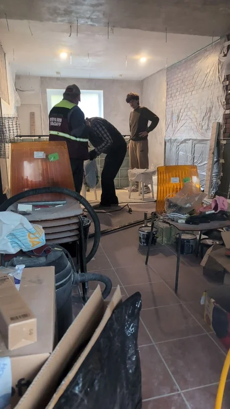 "Бігом! Через півгодини відкриваємось"